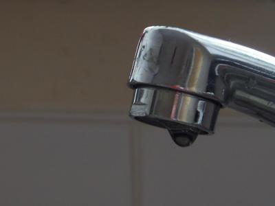 Zdjęcie  przedstawiajace kran