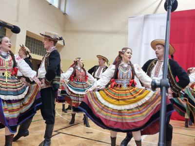 Zdjęcie zaproszonych gości z jubileuszu Stowarzyszenia Przyjaciół Gościeradowa