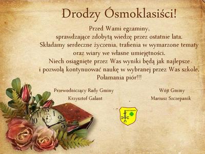 Kwiaty, zegar i książka