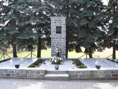 Mogiła pomordowanych wsi Szczecyn