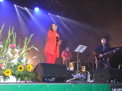 Zdjęcie zespołu Young and Full of Energy