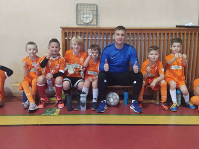 Zdjęcie dotyczące konkursu ,,Z Podwórka na Stadion o Puchar Tymbarku" 