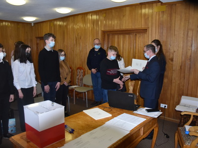 Zdjęcie z I sesji IV kadencji MRG Gościeradów