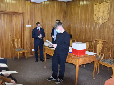 Zdjęcie z I sesji IV kadencji MRG Gościeradów