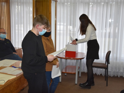 Zdjęcie z I sesji IV kadencji MRG Gościeradów