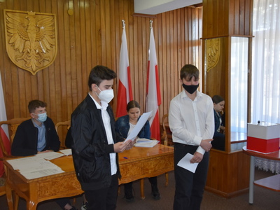 Zdjęcie z II sesji Młodzieżowej Rady Gminy Gościeradów