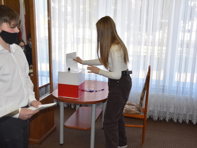 Zdjęcie z II sesji Młodzieżowej Rady Gminy Gościeradów