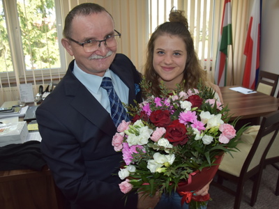 Zdjęcie Wójta Gminy Gościeradów z zapaśniczką Patrycją Gil