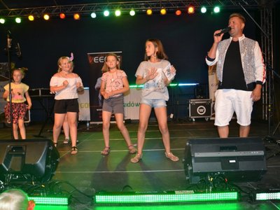 Zdjęcie z ,,Letniej nocy z Gwiazdami" w Wólce Gościeradowskiej