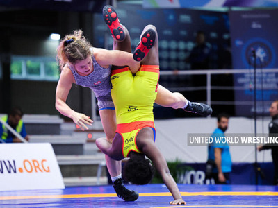 Zdjęcie walki zapaśniczek