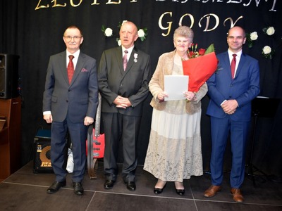 Zdjęcie z jubileuszów ślubnych w gminie Gościeradów