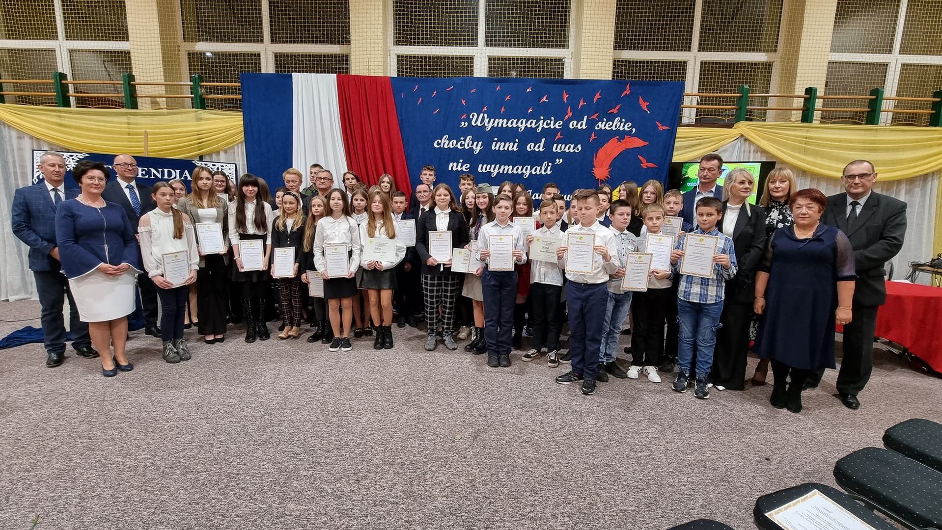 Zdjęcie z rozdania Stypendiów Wójta Gminy Gościeradów