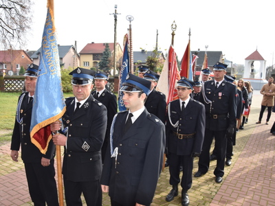 Zdjęcie ze 104 rocznicy odzyskania niepodległości w gminie Gościeradów