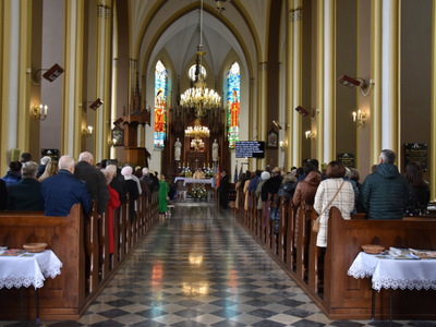 Zdjęcie ze 104 rocznicy odzyskania niepodległości w gminie Gościeradów