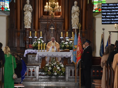 Zdjęcie ze 104 rocznicy odzyskania niepodległości w gminie Gościeradów