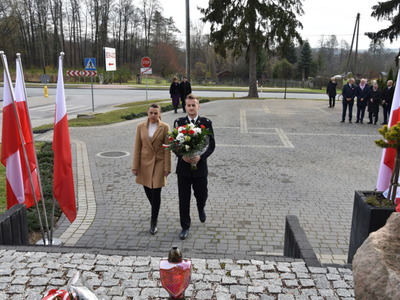 Zdjęcie ze 104 rocznicy odzyskania niepodległości w gminie Gościeradów