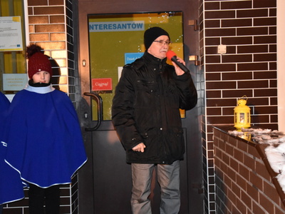 Zdjęcie z przekazanie Betlejemskiego Światełka Pokoju w Gościeradowie