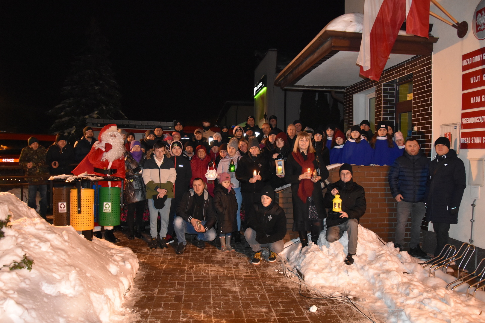 Zdjęcie z przekazanie Betlejemskiego Światełka Pokoju w Gościeradowie