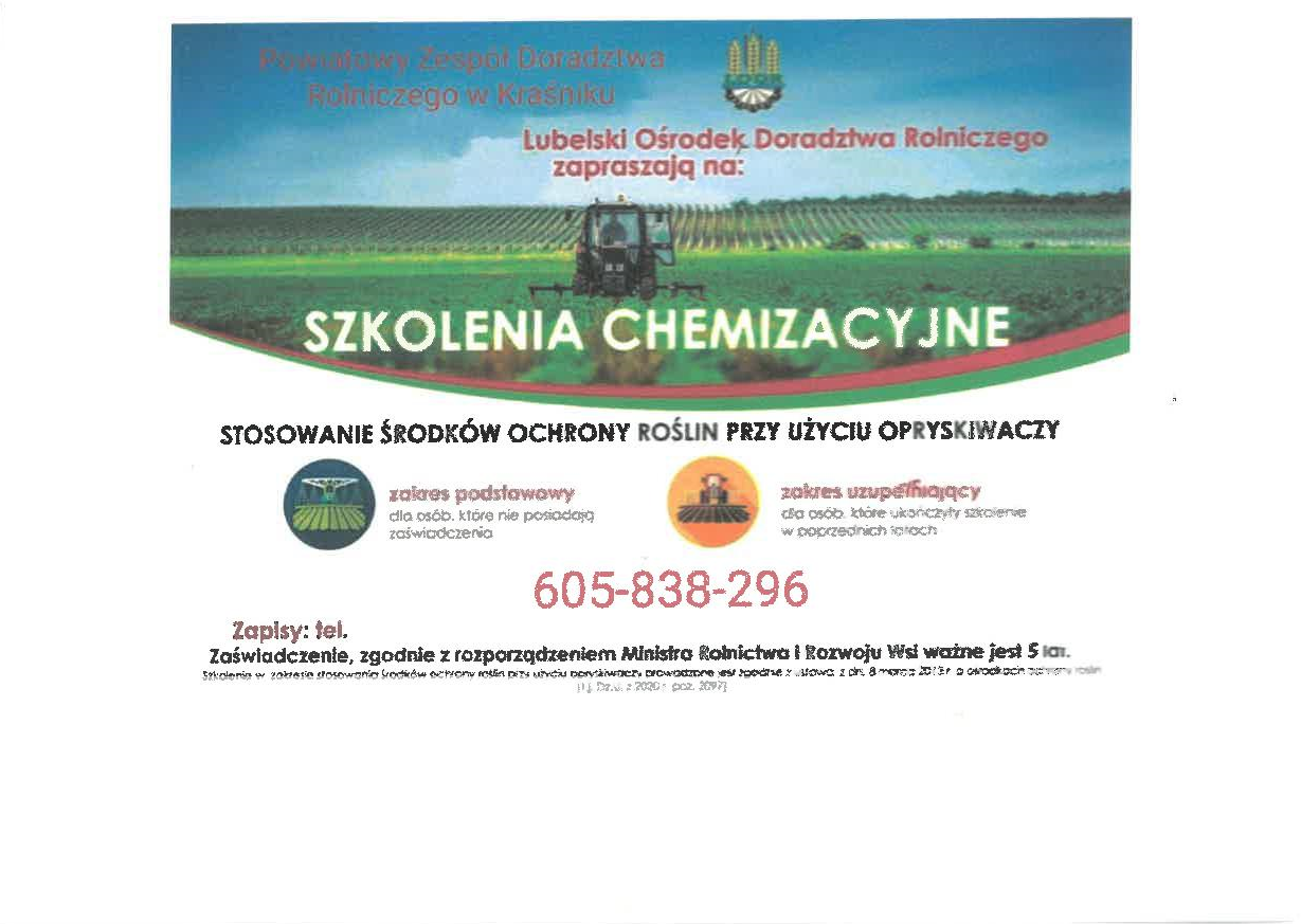 Zdjęcie informacji z ciągnikiem w polu