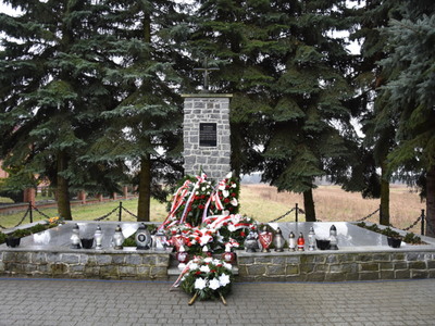 Zdjęcie Pomnika Ofiar Pacyfikacji wsi Szczecyn