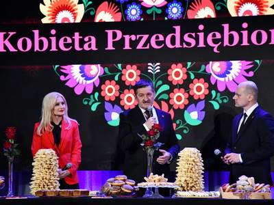 Zdjęcie z konferencji inaugurującej nową odsłonę konkursu „Kobieta Przedsiębiorcza”