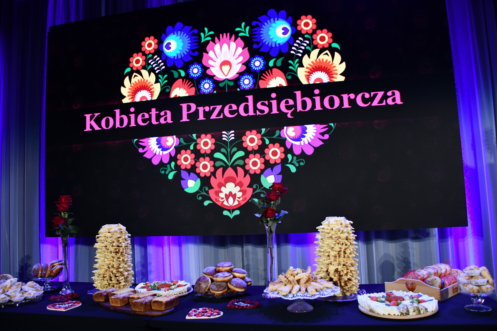 Zdjęcie z konferencji inaugurującej nową odsłonę konkursu „Kobieta Przedsiębiorcza”