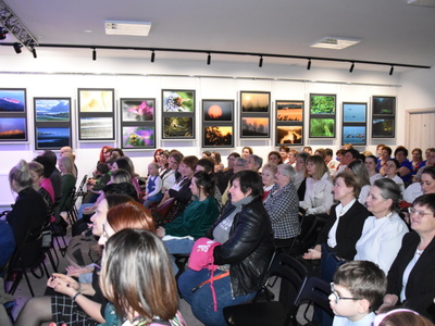 Zdjęcie z koncertu z okazji Dnia Kobiet w Gościeradowie