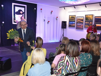 Zdjęcie z koncertu z okazji Dnia Kobiet w Gościeradowie