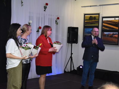 Zdjęcie z koncertu z okazji Dnia Kobiet w Gościeradowie