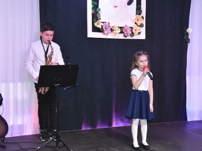 Zdjęcie z koncertu z okazji Dnia Kobiet w Gościeradowie