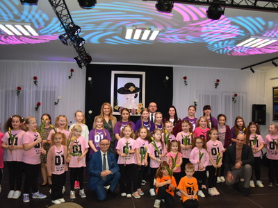 Zdjęcie z koncertu z okazji Dnia Kobiet w Gościeradowie