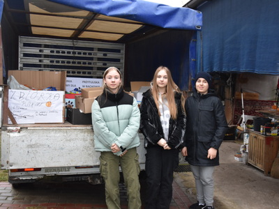 Zbiórka karmy dla przytuliska zorganizowana przez MRG Gościeradów