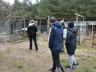 Zbiórka karmy dla przytuliska zorganizowana przez MRG Gościeradów