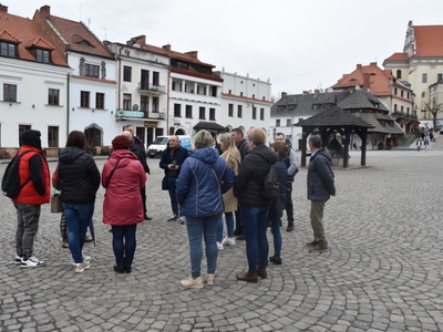 Zdjęcie z wyjazdu radnych i sołtysów z gminy Gościeradów do Kazimierza Dolnego