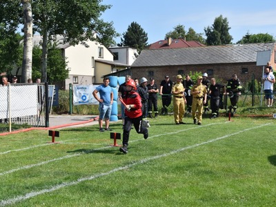 Zdjęcie z powiatowych zawodów sportowo - pożarniczych