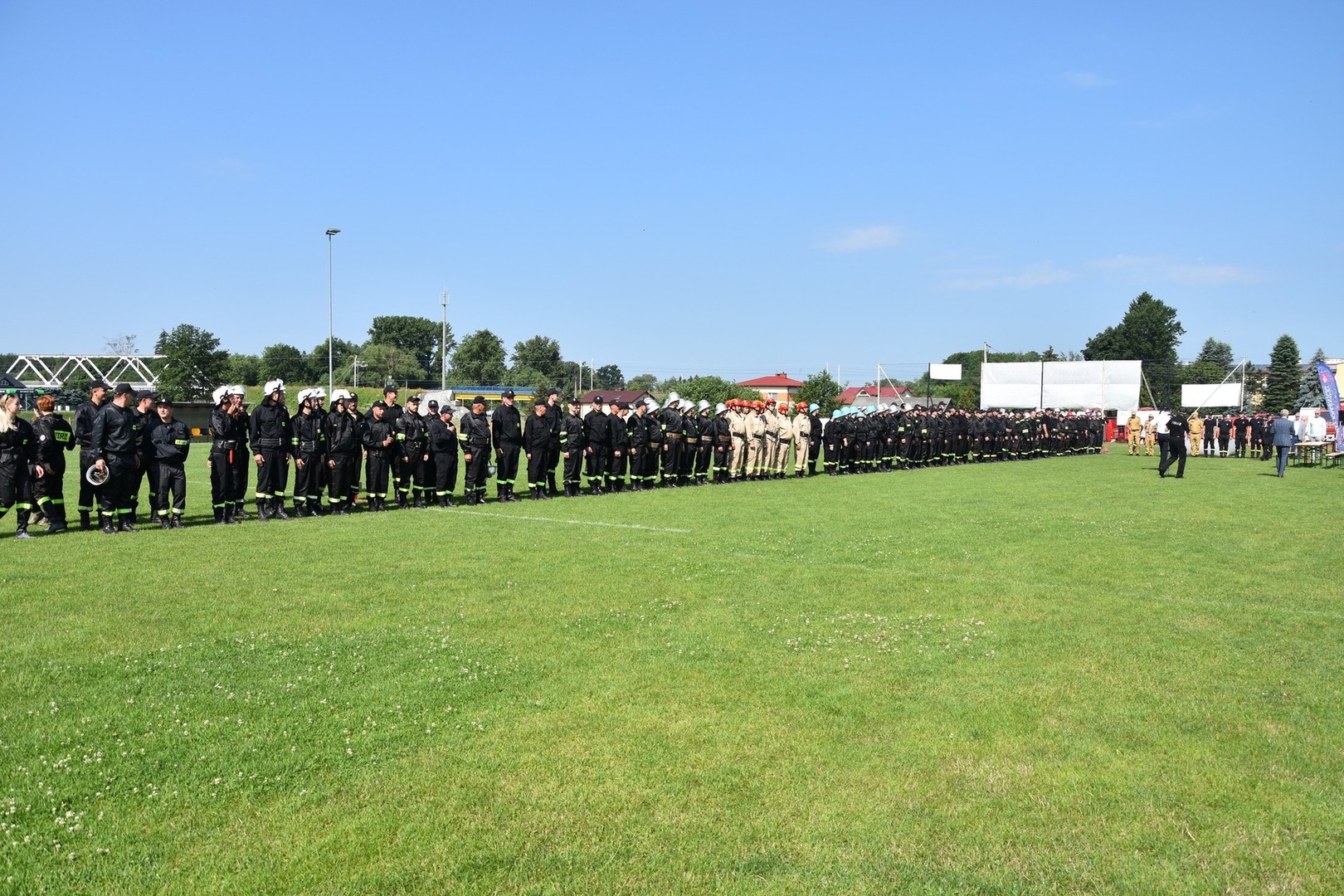 Zdjęcie z powiatowych zawodów sportowo - pożarniczych