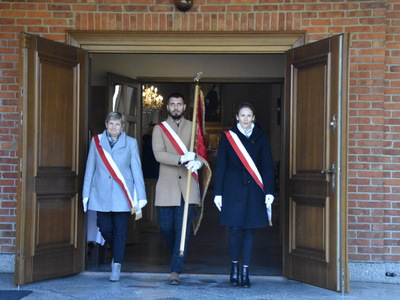 Zdjęcie z uroczystości dot. oznakowania grobu poległego kawalera OKW w Szczecynie