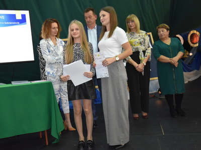 Zdjęcie z rozdania stypendium Wójta Gminy Gościeradów