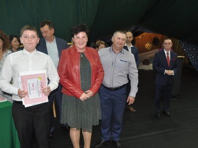 Zdjęcie z rozdania stypendium Wójta Gminy Gościeradów