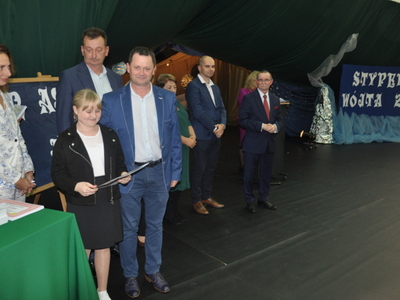 Zdjęcie z rozdania stypendium Wójta Gminy Gościeradów