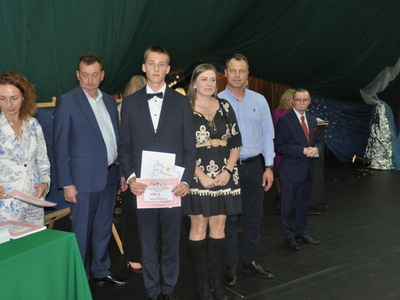 Zdjęcie z rozdania stypendium Wójta Gminy Gościeradów