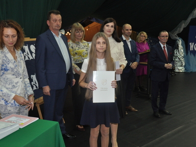 Zdjęcie z rozdania stypendium Wójta Gminy Gościeradów