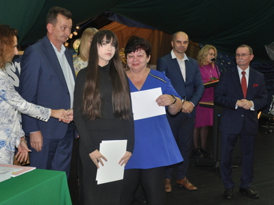 Zdjęcie z rozdania stypendium Wójta Gminy Gościeradów