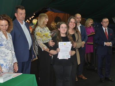 Zdjęcie z rozdania stypendium Wójta Gminy Gościeradów