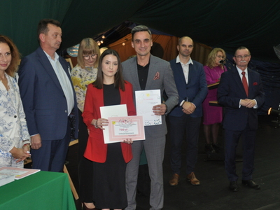 Zdjęcie z rozdania stypendium Wójta Gminy Gościeradów