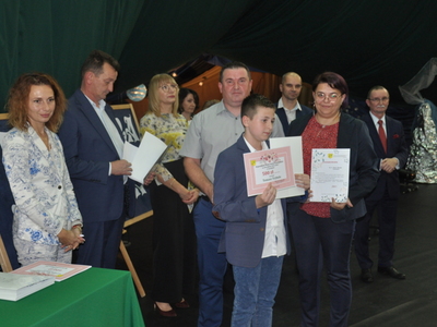 Zdjęcie z rozdania stypendium Wójta Gminy Gościeradów