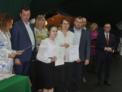 Zdjęcie z rozdania stypendium Wójta Gminy Gościeradów