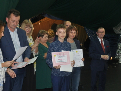 Zdjęcie z rozdania stypendium Wójta Gminy Gościeradów