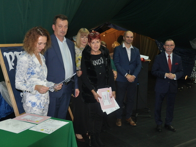 Zdjęcie z rozdania stypendium Wójta Gminy Gościeradów