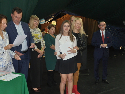 Zdjęcie z rozdania stypendium Wójta Gminy Gościeradów